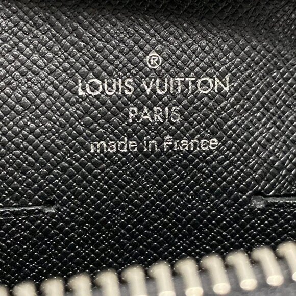 LOUIS VUITTON Neopavel Ardoise Taiga Mens Clutch Bag 728-081725 - Picture 13 of 14
